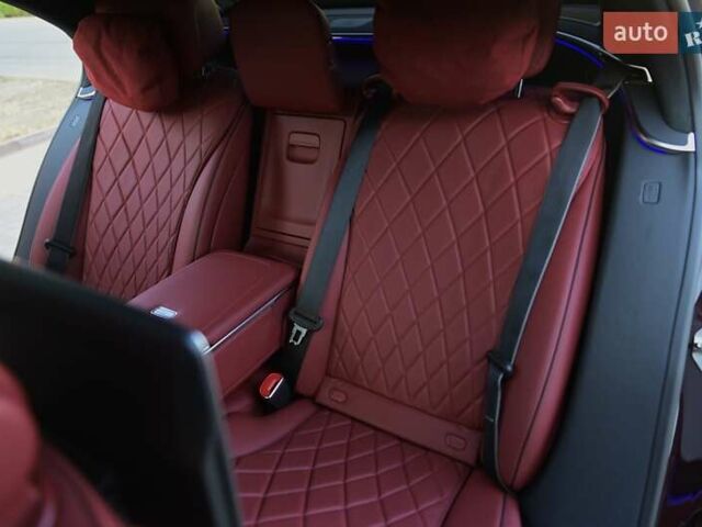 Красный Мерседес С Класс, объемом двигателя 4 л и пробегом 51 тыс. км за 99999 $, фото 83 на Automoto.ua