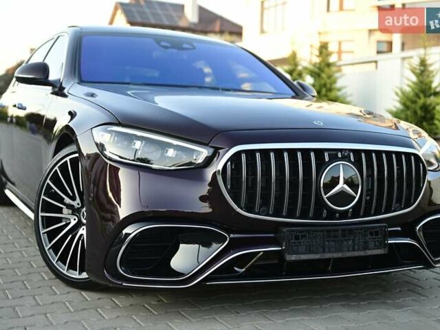 Красный Мерседес С Класс, объемом двигателя 4 л и пробегом 51 тыс. км за 99999 $, фото 7 на Automoto.ua