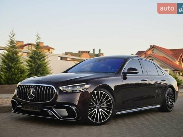 Красный Мерседес С Класс, объемом двигателя 4 л и пробегом 51 тыс. км за 99999 $, фото 24 на Automoto.ua