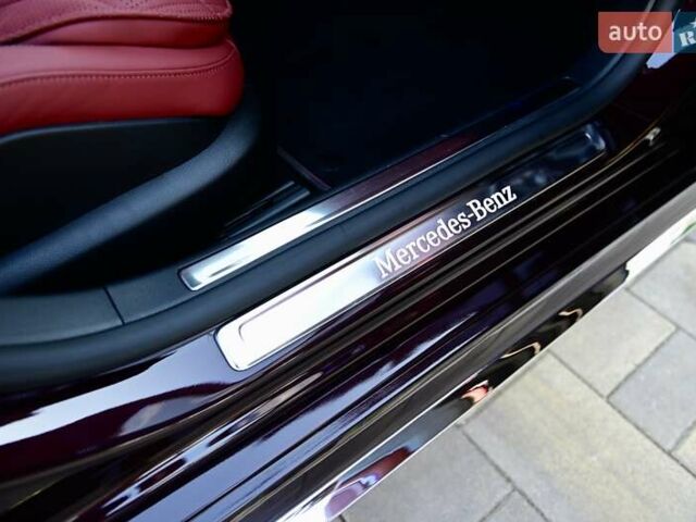 Красный Мерседес С Класс, объемом двигателя 4 л и пробегом 51 тыс. км за 99999 $, фото 70 на Automoto.ua