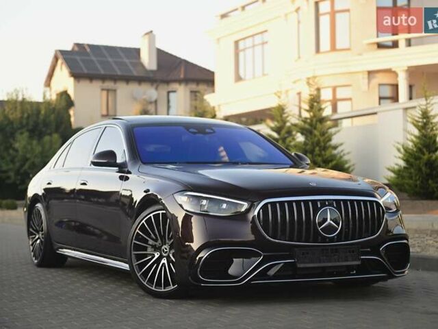 Красный Мерседес С Класс, объемом двигателя 4 л и пробегом 51 тыс. км за 99999 $, фото 12 на Automoto.ua