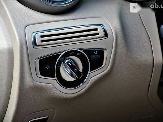 Мерседес С Класс, объемом двигателя 2 л и пробегом 96 тыс. км за 27777 $, фото 21 на Automoto.ua