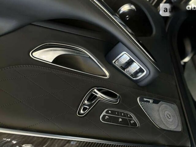 Мерседес С Класс, объемом двигателя 4 л и пробегом 202 тыс. км за 78000 $, фото 25 на Automoto.ua