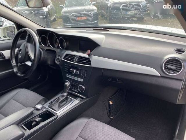 Мерседес С Класс, объемом двигателя 1.8 л и пробегом 250 тыс. км за 11950 $, фото 8 на Automoto.ua