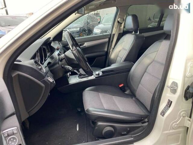 Мерседес С Класс, объемом двигателя 1.8 л и пробегом 250 тыс. км за 11950 $, фото 19 на Automoto.ua