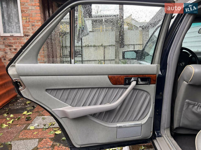 Мерседес С Класс, объемом двигателя 3 л и пробегом 300 тыс. км за 9800 $, фото 9 на Automoto.ua