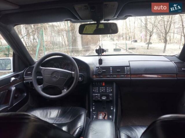 Мерседес С Класс, объемом двигателя 4.2 л и пробегом 385 тыс. км за 3800 $, фото 1 на Automoto.ua