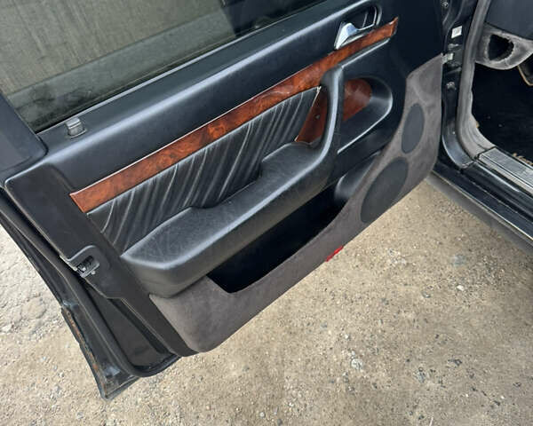 Мерседес С Клас, об'ємом двигуна 0 л та пробігом 360 тис. км за 2500 $, фото 6 на Automoto.ua