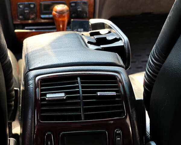 Мерседес С Класс, объемом двигателя 4.3 л и пробегом 180 тыс. км за 6400 $, фото 8 на Automoto.ua