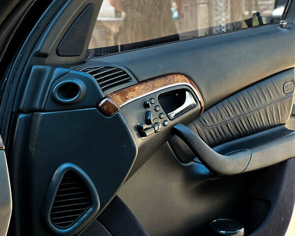 Мерседес С Класс, объемом двигателя 4.3 л и пробегом 180 тыс. км за 6400 $, фото 3 на Automoto.ua