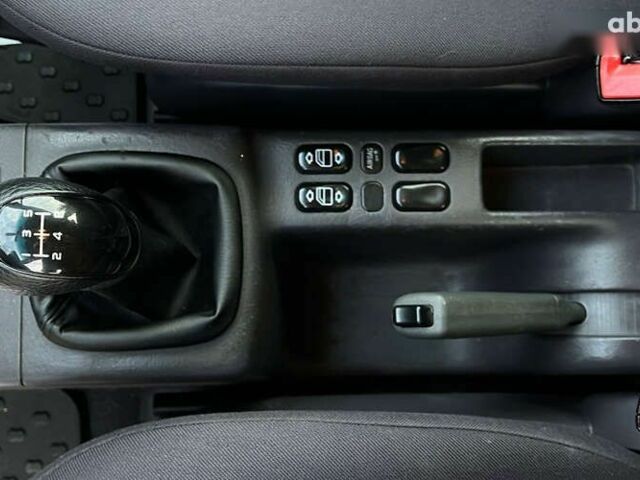 Мерседес С Класс, объемом двигателя 1.4 л и пробегом 200 тыс. км за 4499 $, фото 13 на Automoto.ua