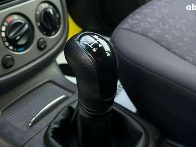 Мерседес С Класс, объемом двигателя 1.4 л и пробегом 200 тыс. км за 4499 $, фото 12 на Automoto.ua