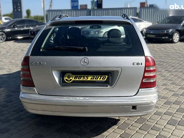 Мерседес С Класс, объемом двигателя 2.2 л и пробегом 381 тыс. км за 4200 $, фото 4 на Automoto.ua