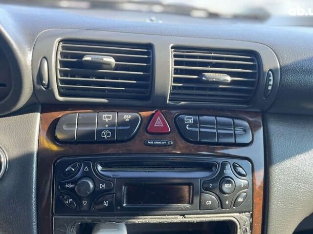 Мерседес С Класс, объемом двигателя 2.2 л и пробегом 381 тыс. км за 4200 $, фото 14 на Automoto.ua