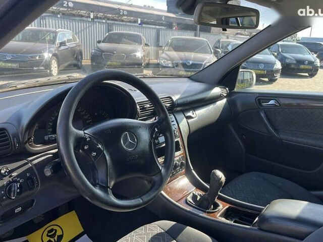 Мерседес С Класс, объемом двигателя 2.2 л и пробегом 381 тыс. км за 4200 $, фото 19 на Automoto.ua