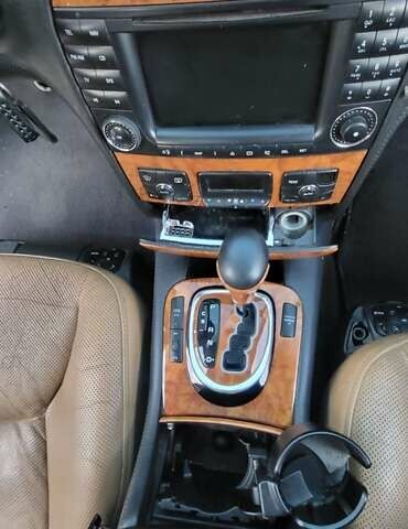 Мерседес С Класс, объемом двигателя 5.51 л и пробегом 240 тыс. км за 6000 $, фото 40 на Automoto.ua