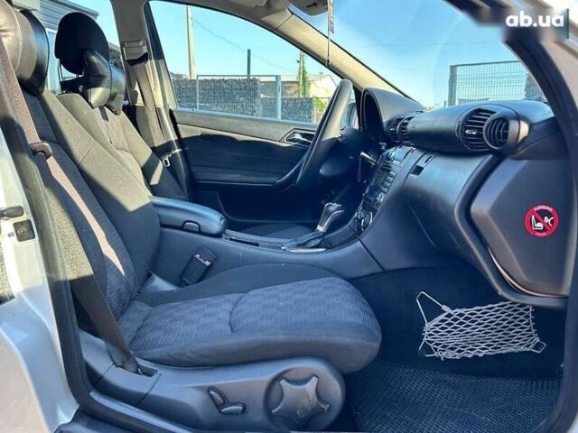 Мерседес С Класс 2004 в Одессе на Automoto.ua Мерседес С Класс, объемом двигателя 0 л и пробегом 234 тыс. км за 5900 $, фото 29 на Automoto.ua