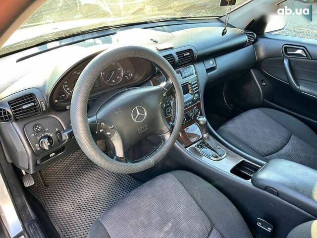 Мерседес С Класс 2004 в Одессе на Automoto.ua Мерседес С Класс, объемом двигателя 0 л и пробегом 234 тыс. км за 5900 $, фото 13 на Automoto.ua