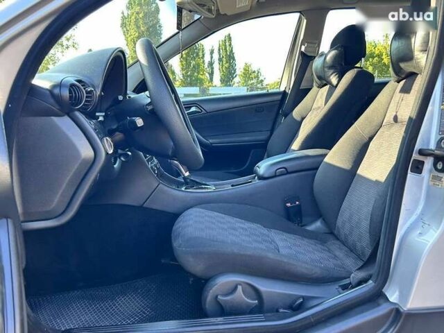 Мерседес С Класс 2004 в Одессе на Automoto.ua Мерседес С Класс, объемом двигателя 0 л и пробегом 234 тыс. км за 5900 $, фото 14 на Automoto.ua
