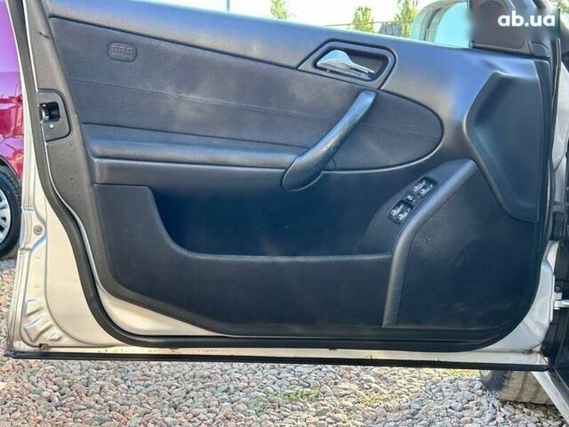 Мерседес С Класс 2004 в Одессе на Automoto.ua Мерседес С Класс, объемом двигателя 0 л и пробегом 234 тыс. км за 5900 $, фото 12 на Automoto.ua