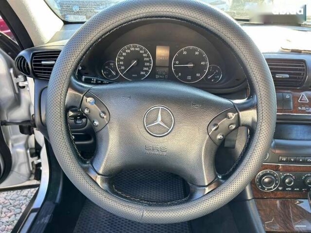 Мерседес С Класс 2004 в Одессе на Automoto.ua Мерседес С Класс, объемом двигателя 0 л и пробегом 234 тыс. км за 5900 $, фото 17 на Automoto.ua