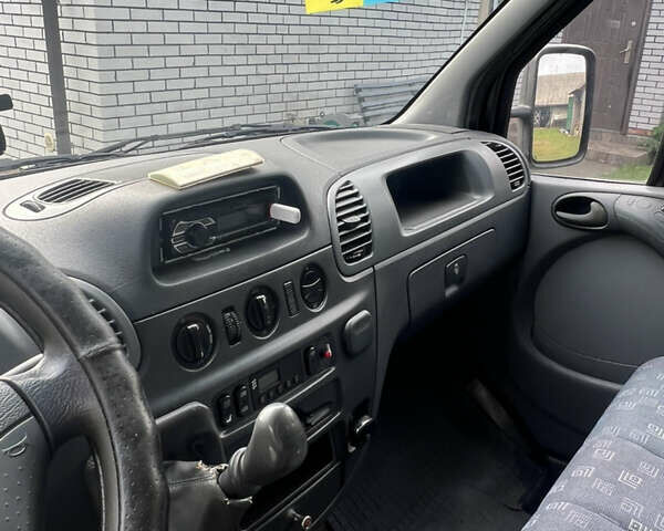 Мерседес С Класс, объемом двигателя 2.1 л и пробегом 344 тыс. км за 10000 $, фото 5 на Automoto.ua