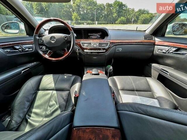 Мерседес С Класс, объемом двигателя 4.7 л и пробегом 207 тыс. км за 12999 $, фото 12 на Automoto.ua
