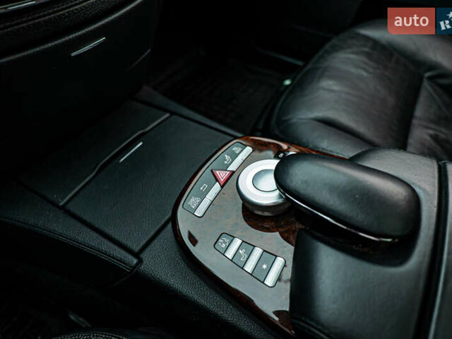 Мерседес С Класс, объемом двигателя 5.5 л и пробегом 259 тыс. км за 13930 $, фото 21 на Automoto.ua