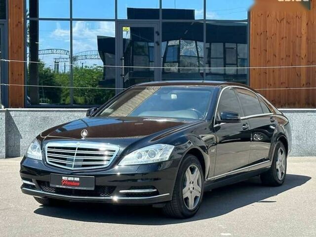 Мерседес С Класс, объемом двигателя 5.5 л и пробегом 125 тыс. км за 29000 $, фото 2 на Automoto.ua