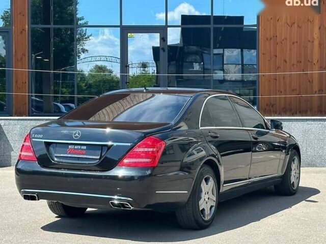 Мерседес С Класс, объемом двигателя 5.5 л и пробегом 125 тыс. км за 29000 $, фото 5 на Automoto.ua