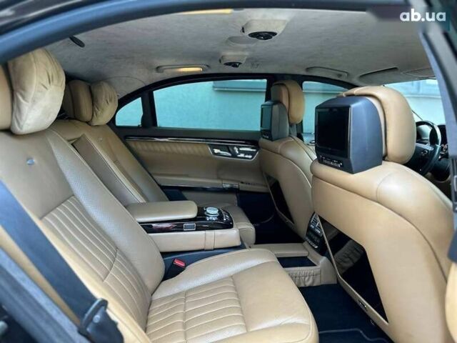 Мерседес С Класс, объемом двигателя 5.5 л и пробегом 125 тыс. км за 29000 $, фото 23 на Automoto.ua