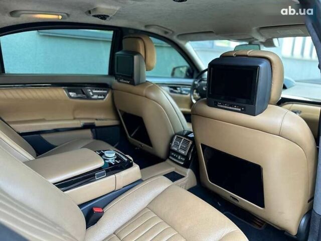 Мерседес С Класс, объемом двигателя 5.5 л и пробегом 125 тыс. км за 29000 $, фото 22 на Automoto.ua