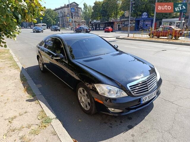 Мерседес С Класс, объемом двигателя 5.5 л и пробегом 245 тыс. км за 10000 $, фото 2 на Automoto.ua