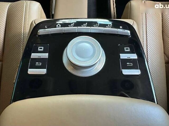 Мерседес С Класс, объемом двигателя 5.5 л и пробегом 125 тыс. км за 29000 $, фото 26 на Automoto.ua