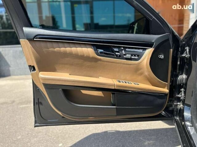 Мерседес С Класс, объемом двигателя 5.5 л и пробегом 125 тыс. км за 29000 $, фото 12 на Automoto.ua