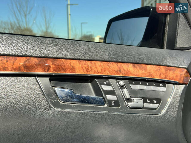 Мерседес С Клас, об'ємом двигуна 5.5 л та пробігом 300 тис. км за 11000 $, фото 39 на Automoto.ua