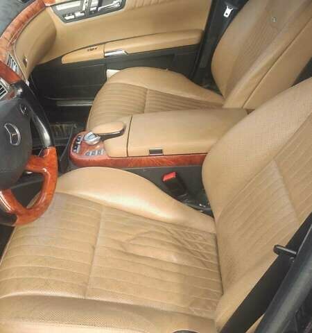 Мерседес С Класс 2008 в Киеве на Automoto.ua Мерседес С Класс, объемом двигателя 5.5 л и пробегом 230 тыс. км за 12000 $, фото 2 на Automoto.ua