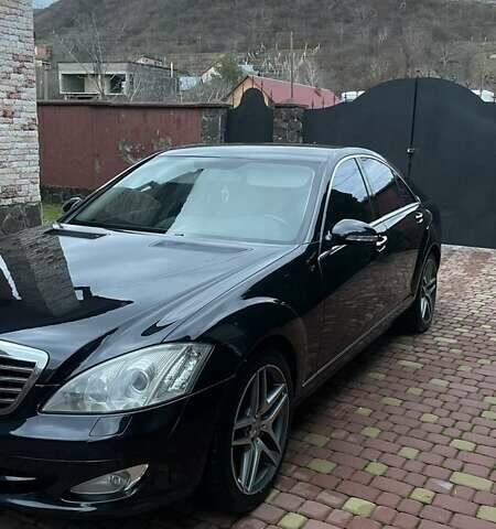 Мерседес С Класс, объемом двигателя 4 л и пробегом 305 тыс. км за 12800 $, фото 3 на Automoto.ua