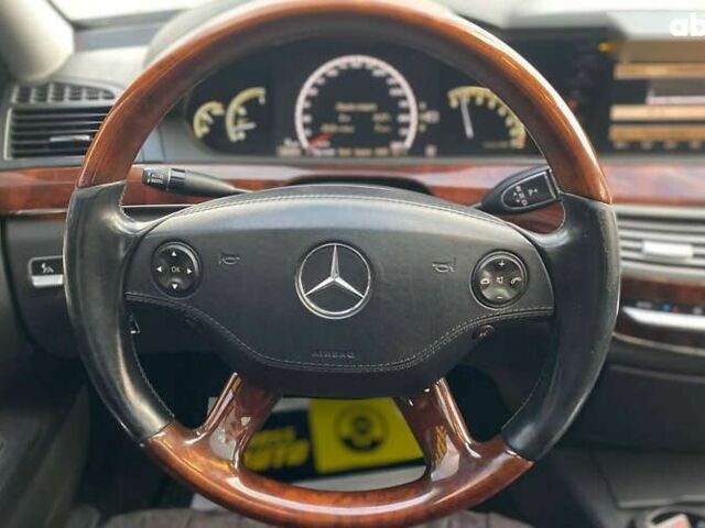 Мерседес С Класс, объемом двигателя 5.5 л и пробегом 290 тыс. км за 19100 $, фото 16 на Automoto.ua