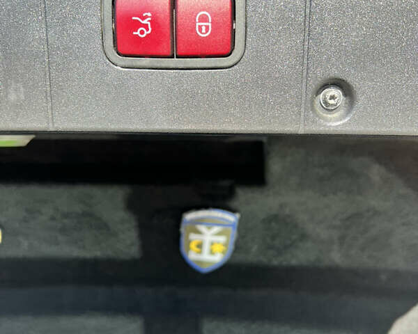 Мерседес С Клас, об'ємом двигуна 5.5 л та пробігом 300 тис. км за 11000 $, фото 29 на Automoto.ua