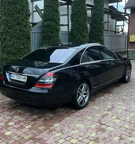 Мерседес С Класс, объемом двигателя 4 л и пробегом 305 тыс. км за 12800 $, фото 1 на Automoto.ua