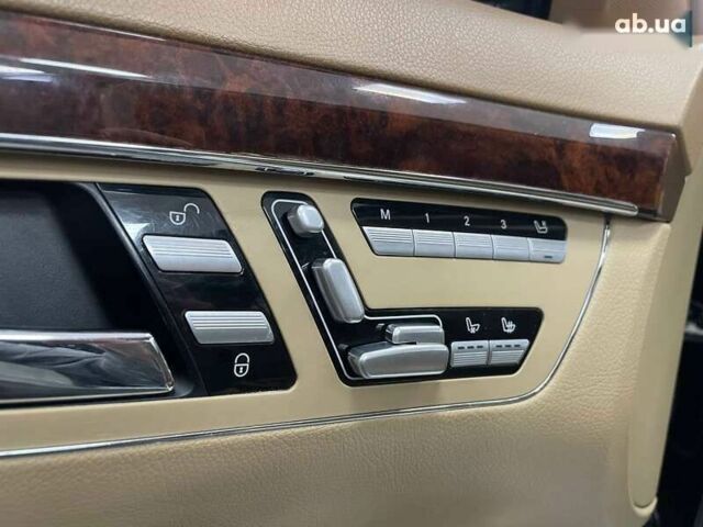 Мерседес С Класс, объемом двигателя 5.5 л и пробегом 206 тыс. км за 11490 $, фото 19 на Automoto.ua