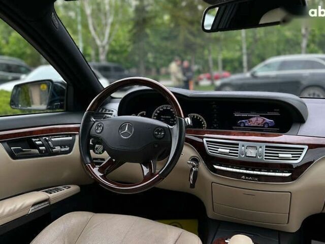 Мерседес С Класс, объемом двигателя 4.7 л и пробегом 123 тыс. км за 15500 $, фото 12 на Automoto.ua