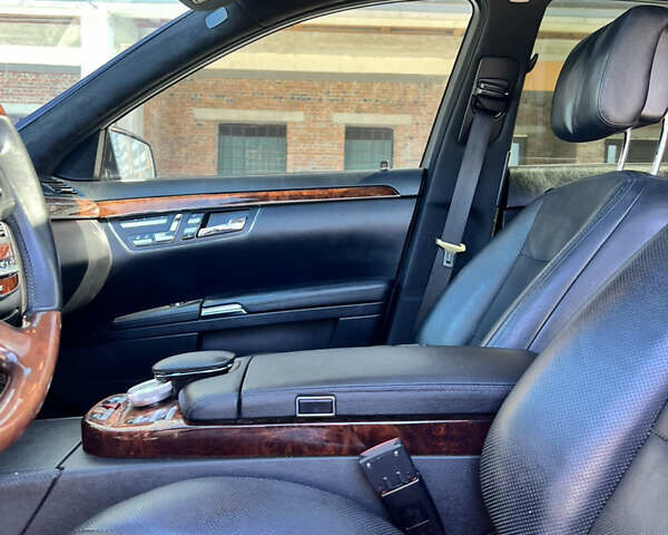 Мерседес С Клас, об'ємом двигуна 5.5 л та пробігом 300 тис. км за 11000 $, фото 35 на Automoto.ua