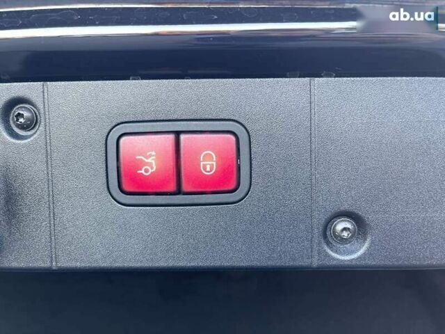 Мерседес С Класс, объемом двигателя 5.5 л и пробегом 68 тыс. км за 19900 $, фото 20 на Automoto.ua