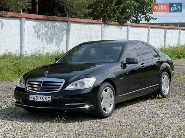 Мерседес С Класс, объемом двигателя 3.5 л и пробегом 238 тыс. км за 13500 $, фото 1 на Automoto.ua