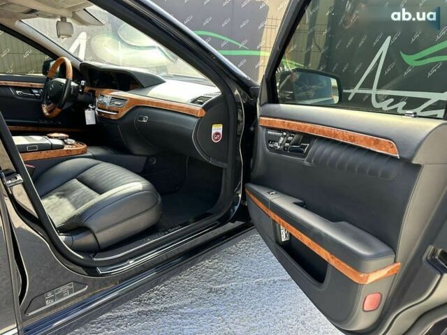 Мерседес С Класс, объемом двигателя 5.5 л и пробегом 112 тыс. км за 53000 $, фото 23 на Automoto.ua