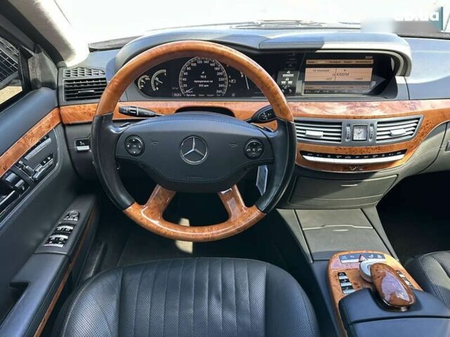 Мерседес С Класс, объемом двигателя 5.5 л и пробегом 112 тыс. км за 53000 $, фото 21 на Automoto.ua