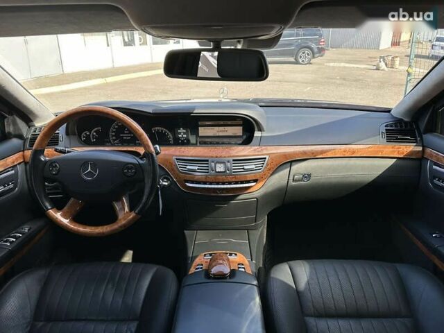 Мерседес С Класс, объемом двигателя 5.5 л и пробегом 112 тыс. км за 53000 $, фото 20 на Automoto.ua
