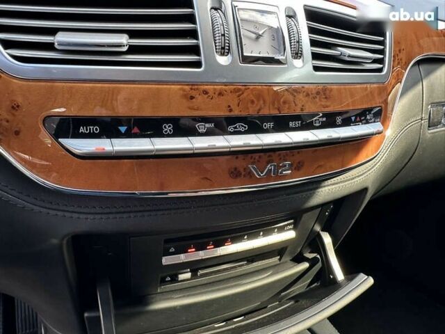 Мерседес С Класс, объемом двигателя 5.5 л и пробегом 112 тыс. км за 53000 $, фото 11 на Automoto.ua